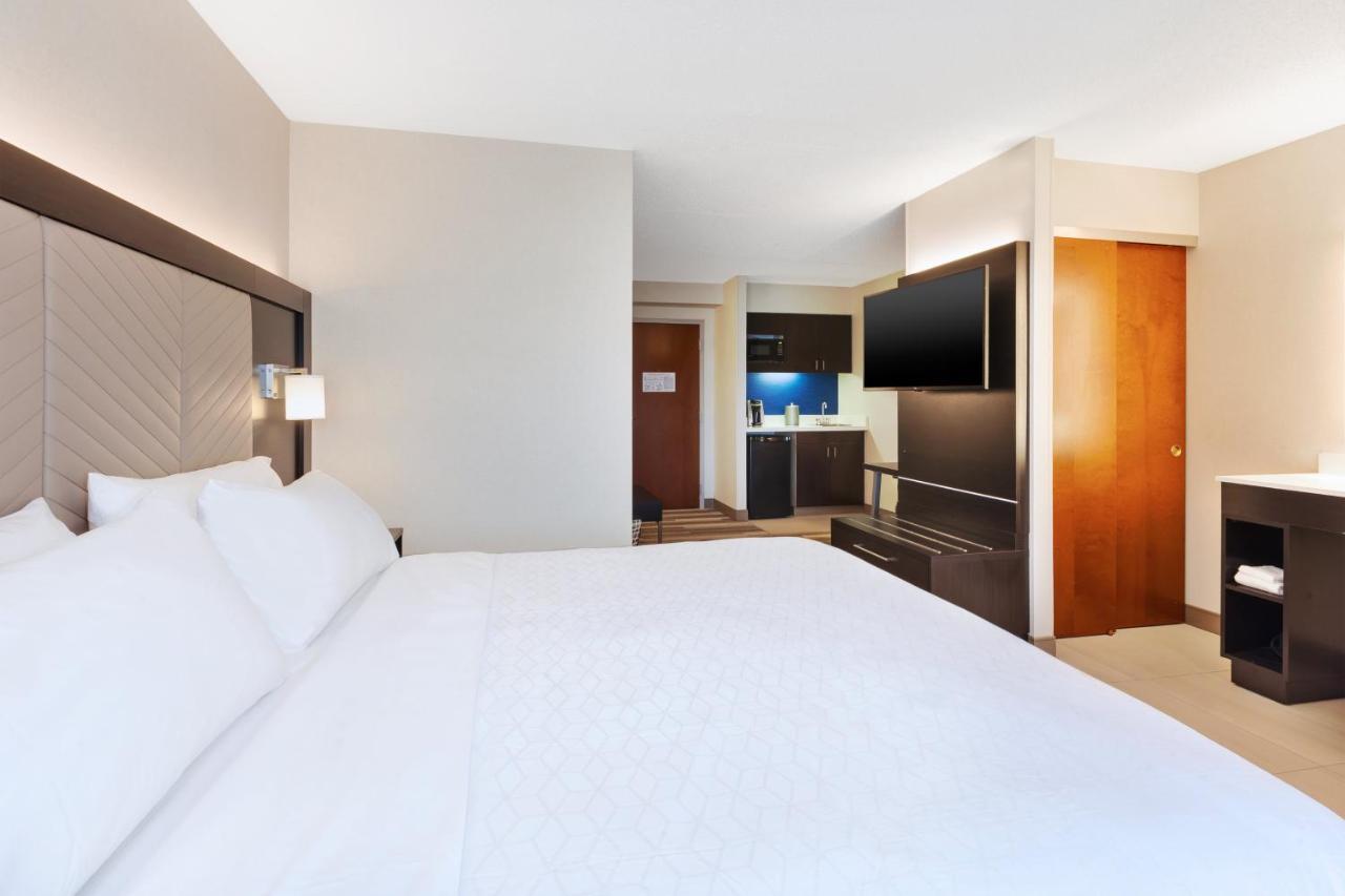 Holiday Inn Express Blacksburg By Ihg Стая снимка