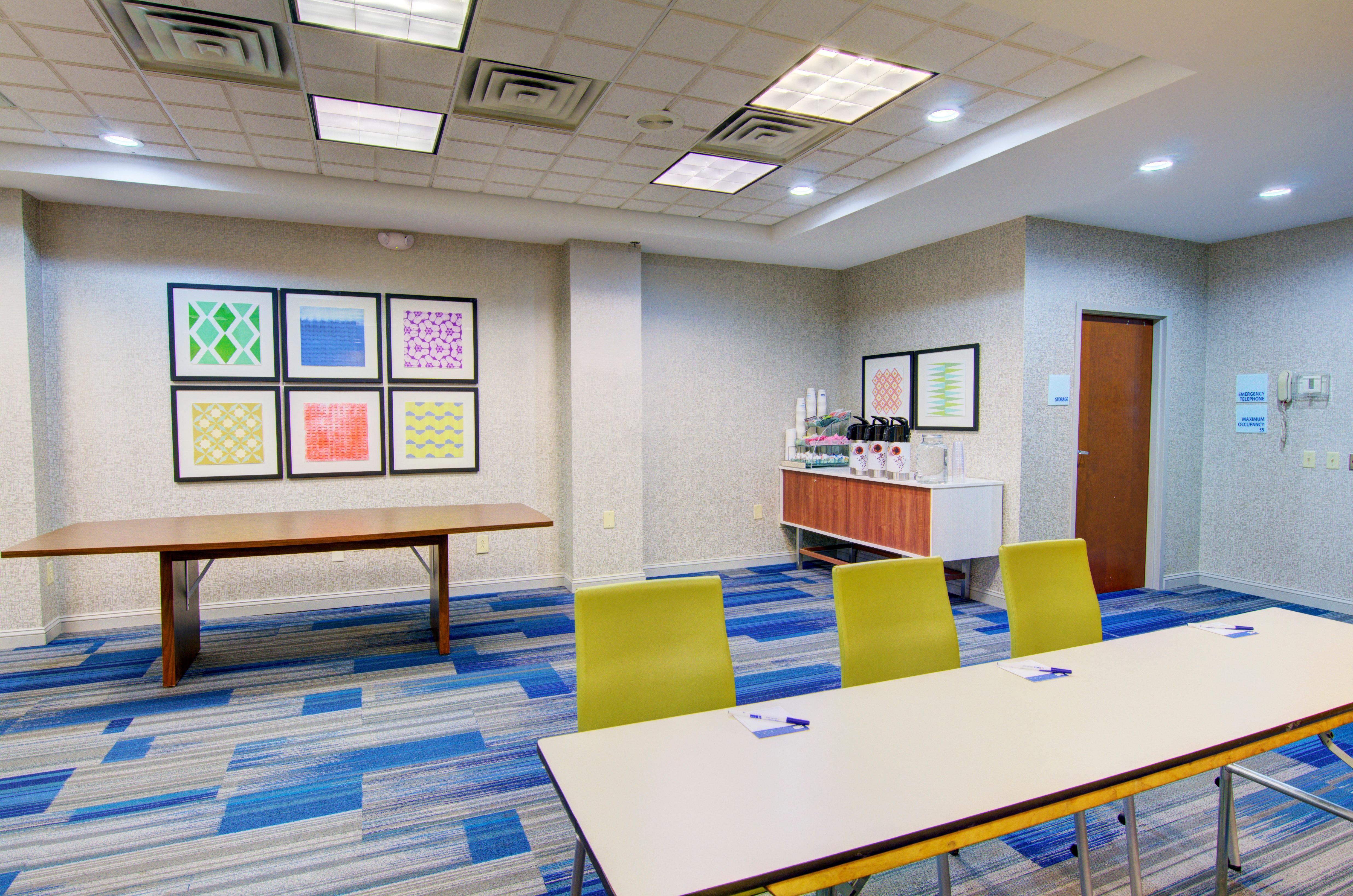 Holiday Inn Express Blacksburg By Ihg Екстериор снимка