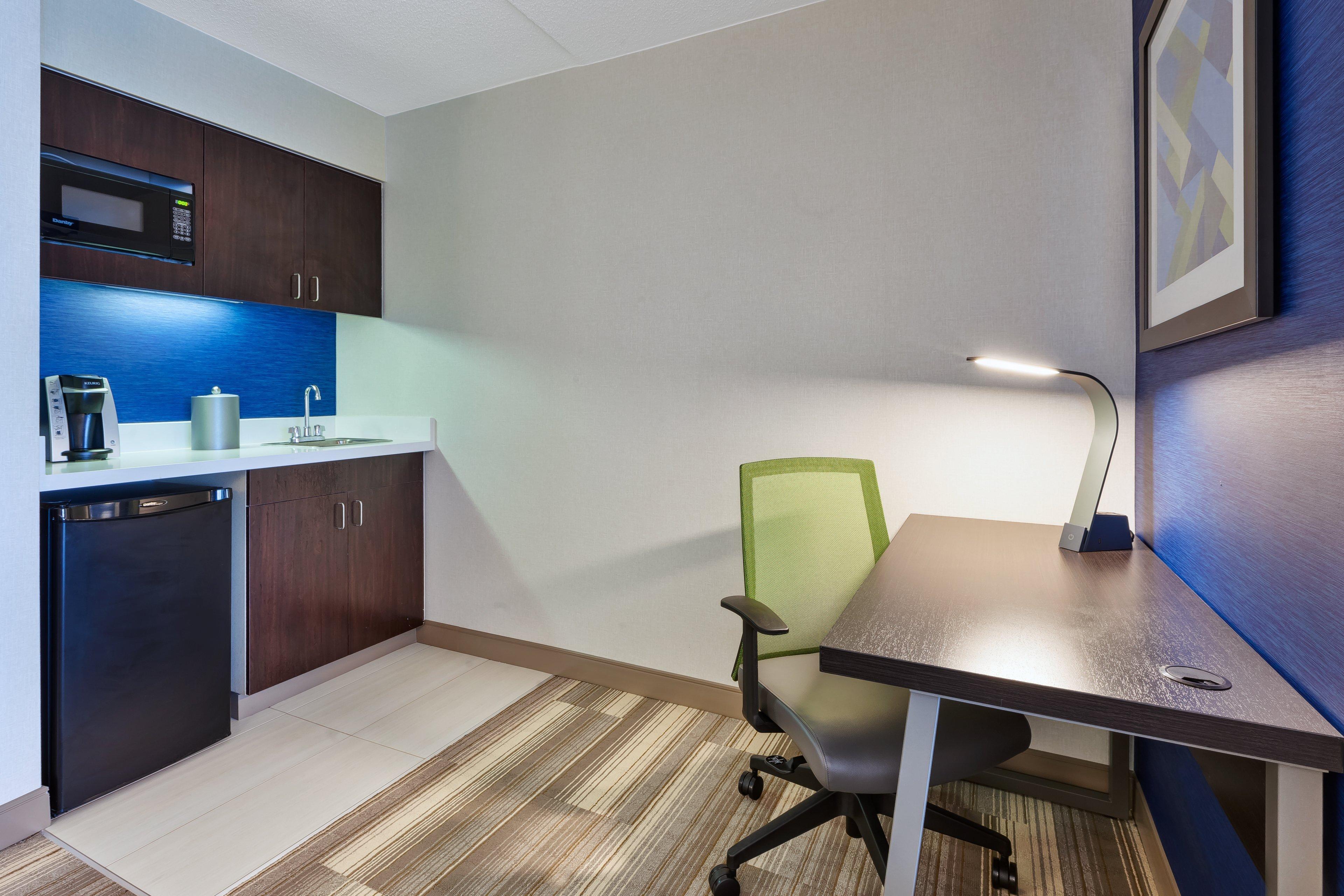 Holiday Inn Express Blacksburg By Ihg Екстериор снимка