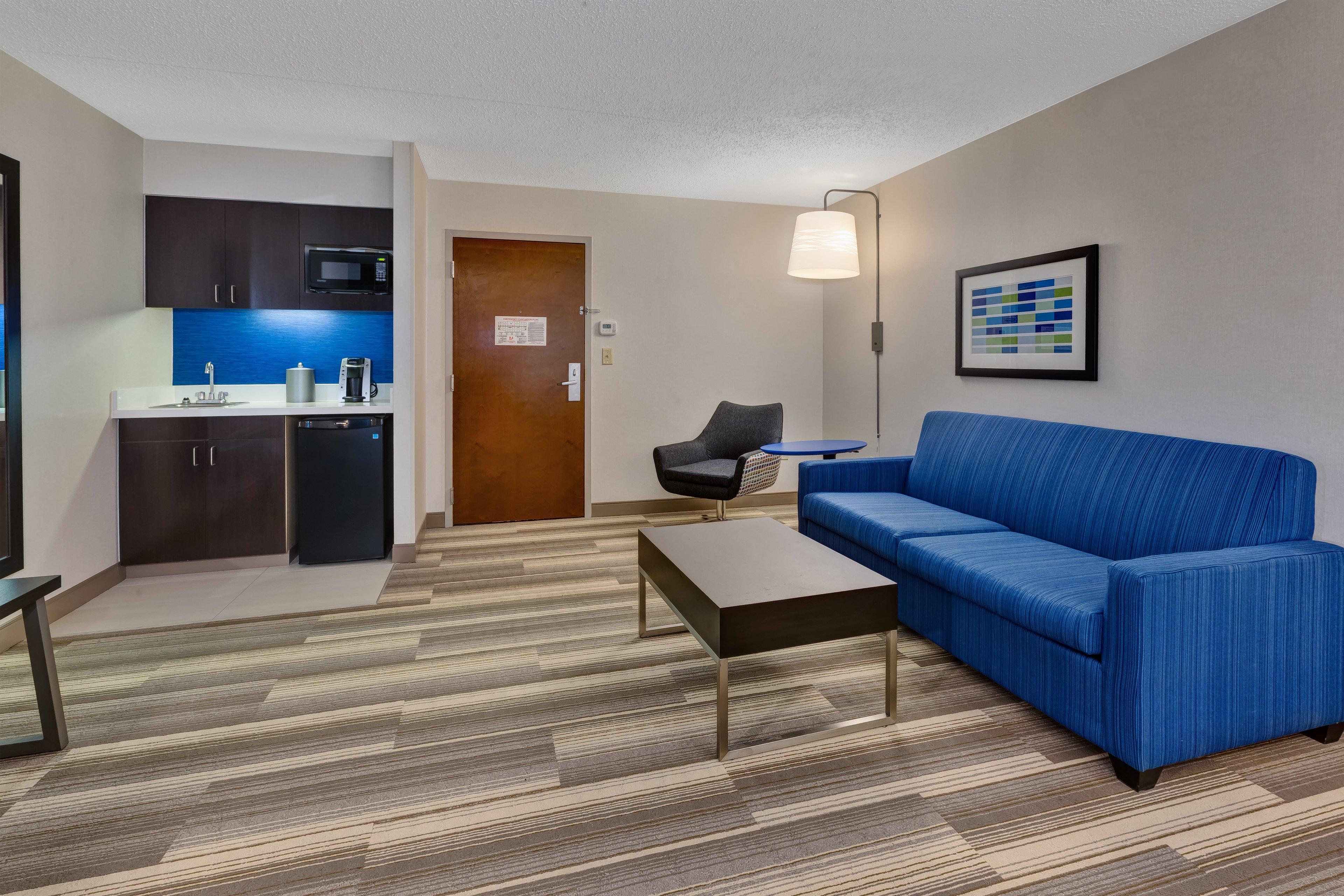 Holiday Inn Express Blacksburg By Ihg Екстериор снимка